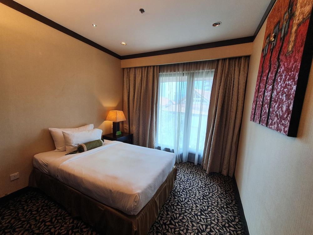 Micasa All Suites Hotel Куала Лумпур Екстериор снимка A bedroom at the hotel