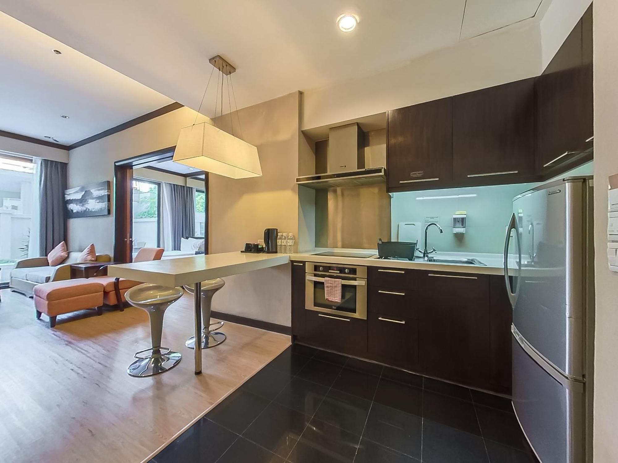 Micasa All Suites Hotel Куала Лумпур Екстериор снимка A modern Japanese kitchen