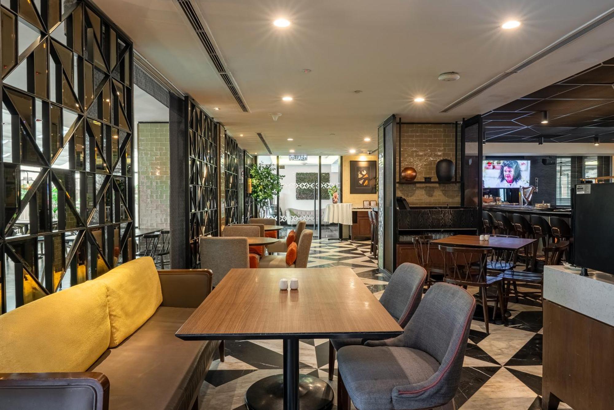 Micasa All Suites Hotel Куала Лумпур Екстериор снимка